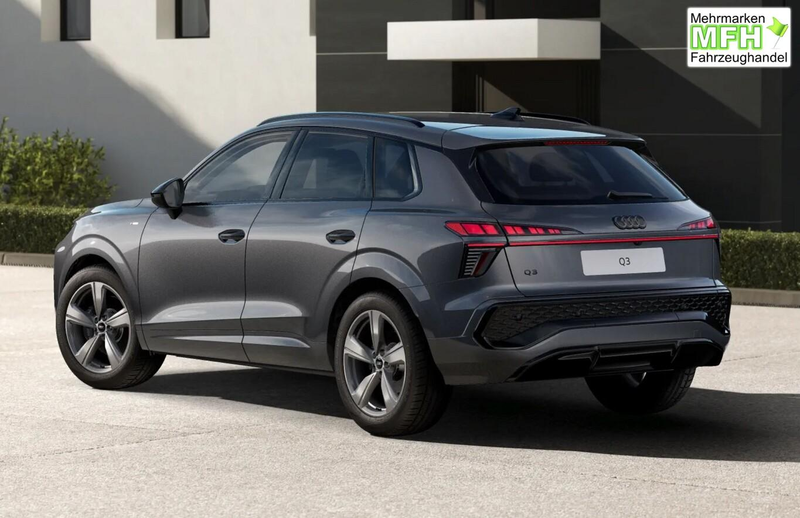 Audi Q3 S line 2xS Tech+ 19Z KlimaP OptikP Privacy eHK ... — photo 2