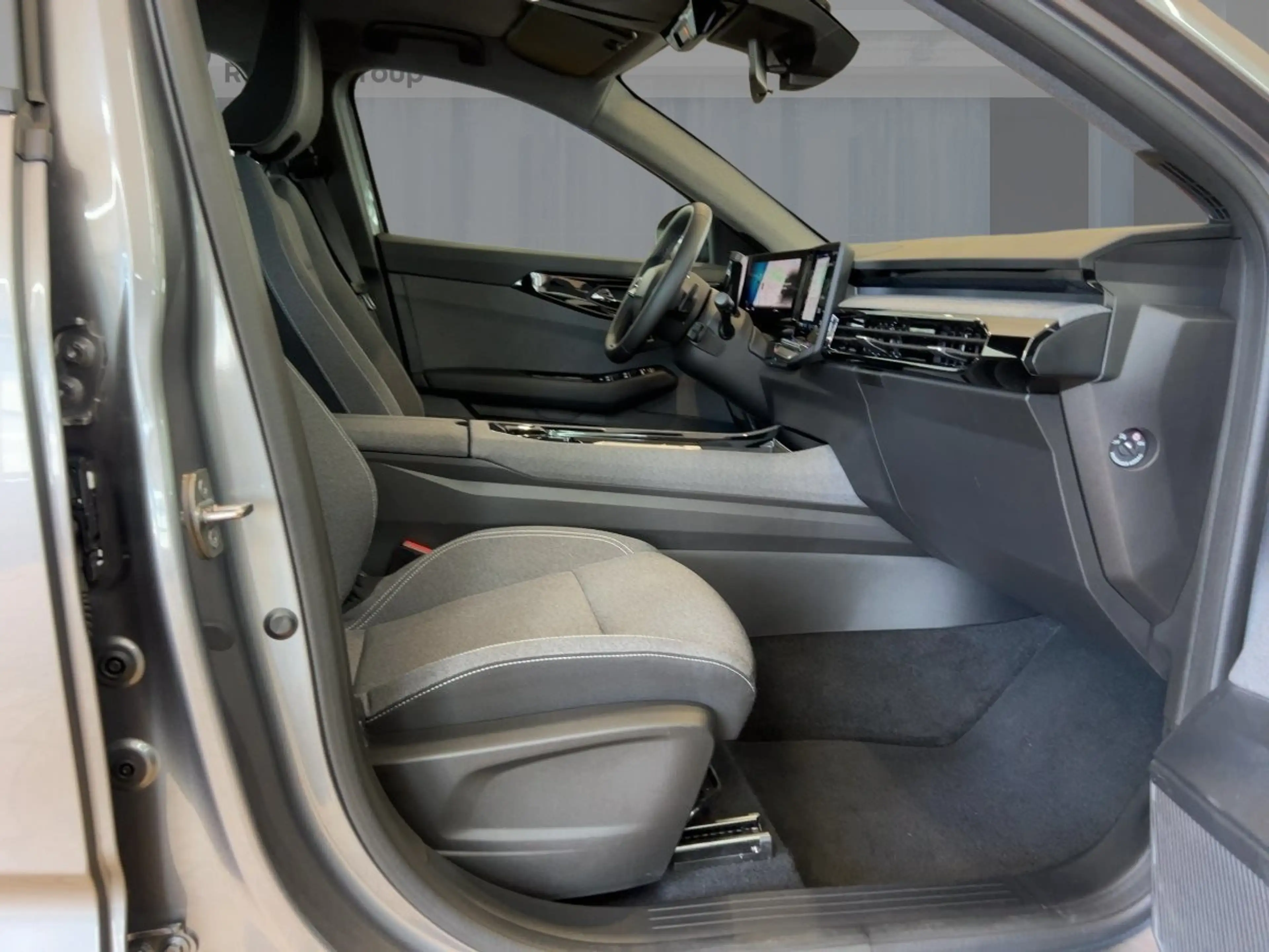 Renault Austral Evolution Mild Hybrid 160 Automatik SHZ BT — photo 8
