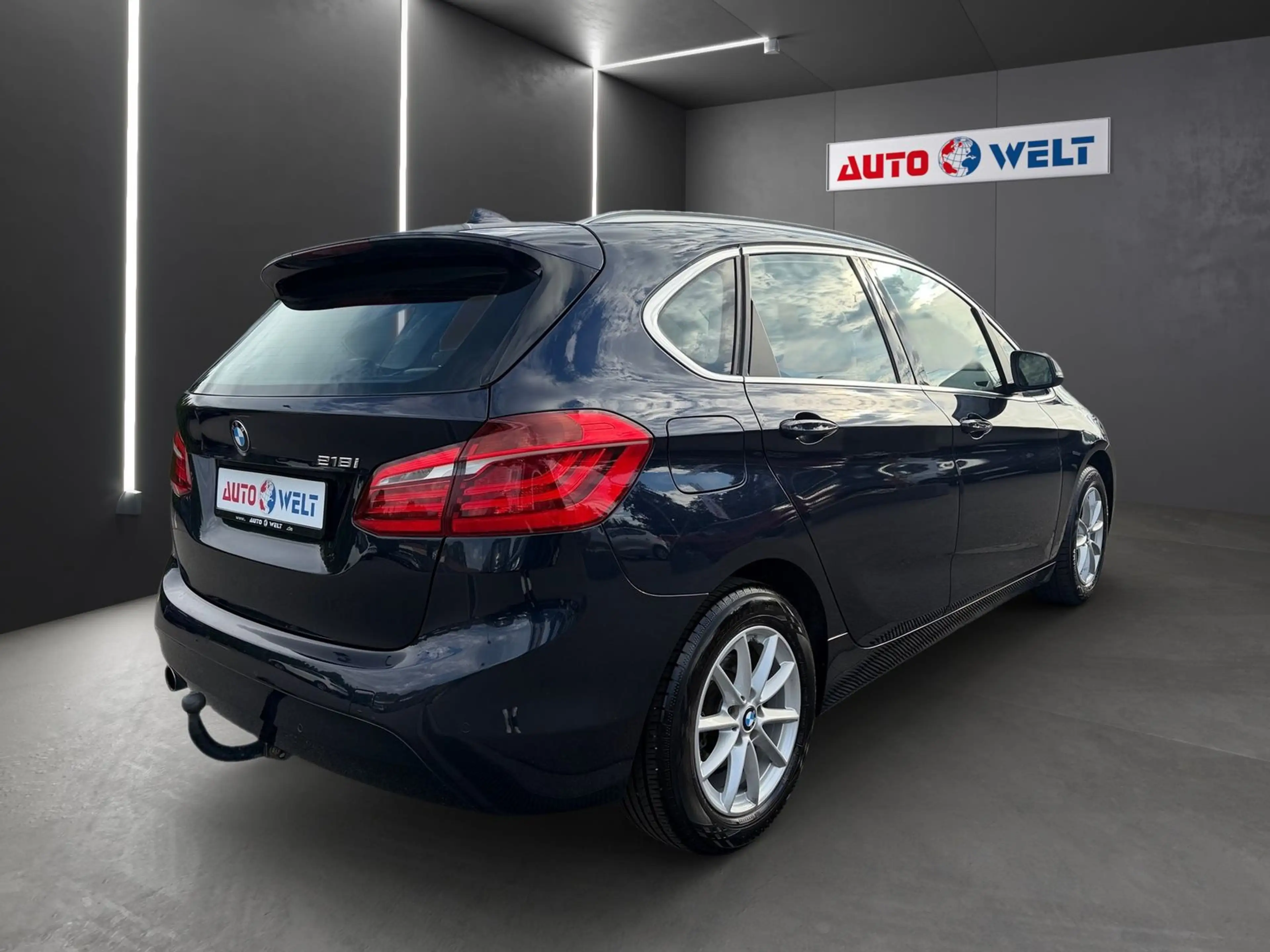 BMW 218 Navi AHK PDC Tempomat Leder — photo 4