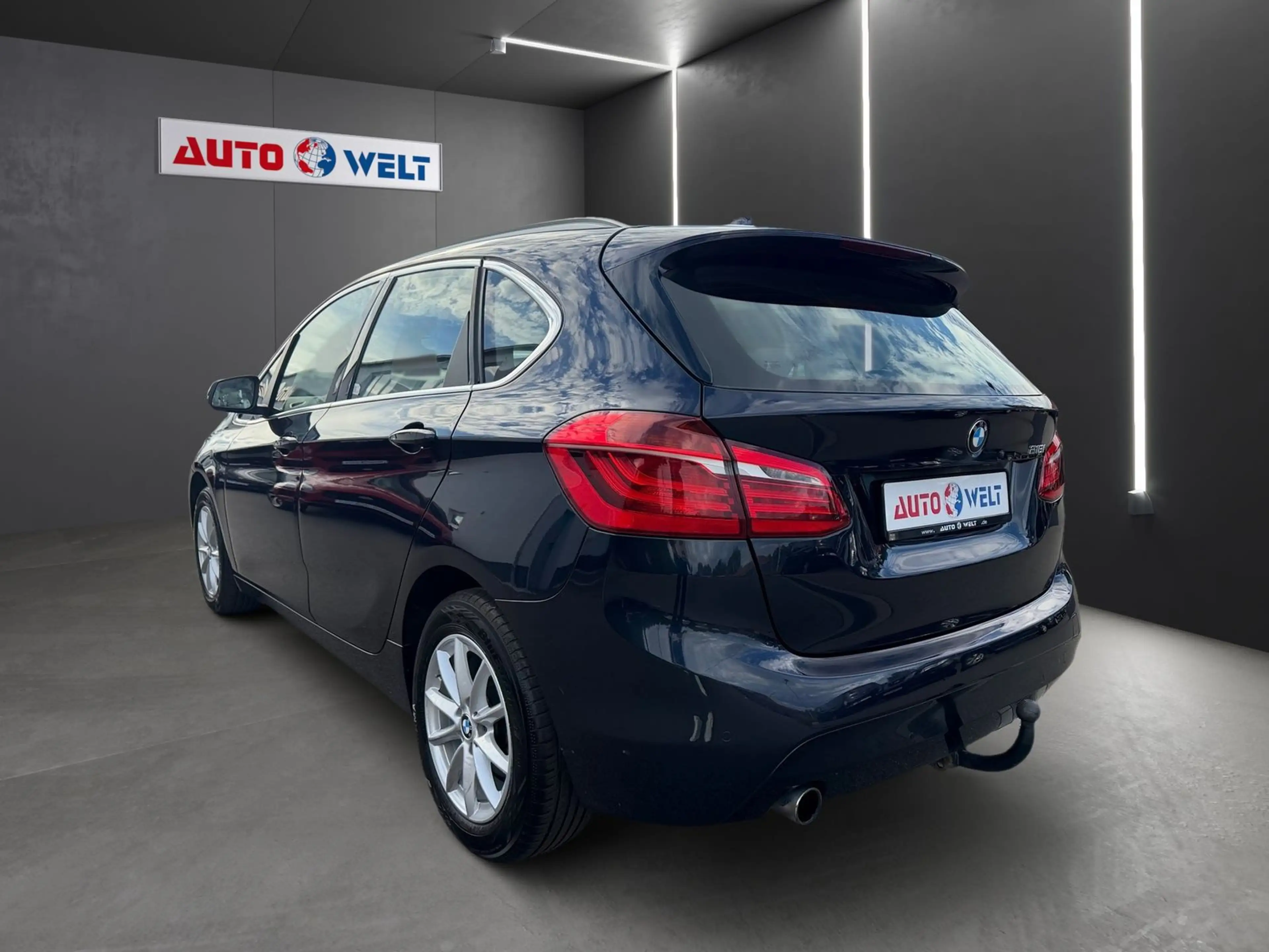 BMW 218 Navi AHK PDC Tempomat Leder — photo 5