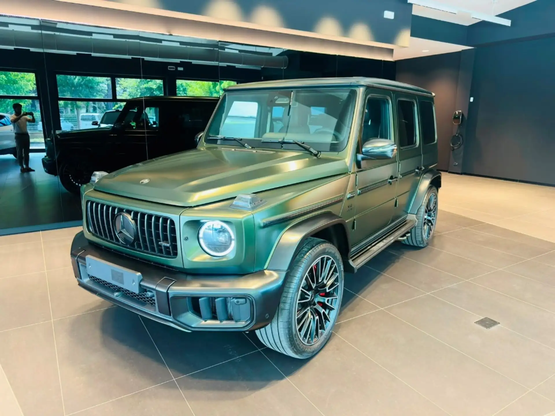 벤츠 -AMG G 63 2026 청록 사진 1