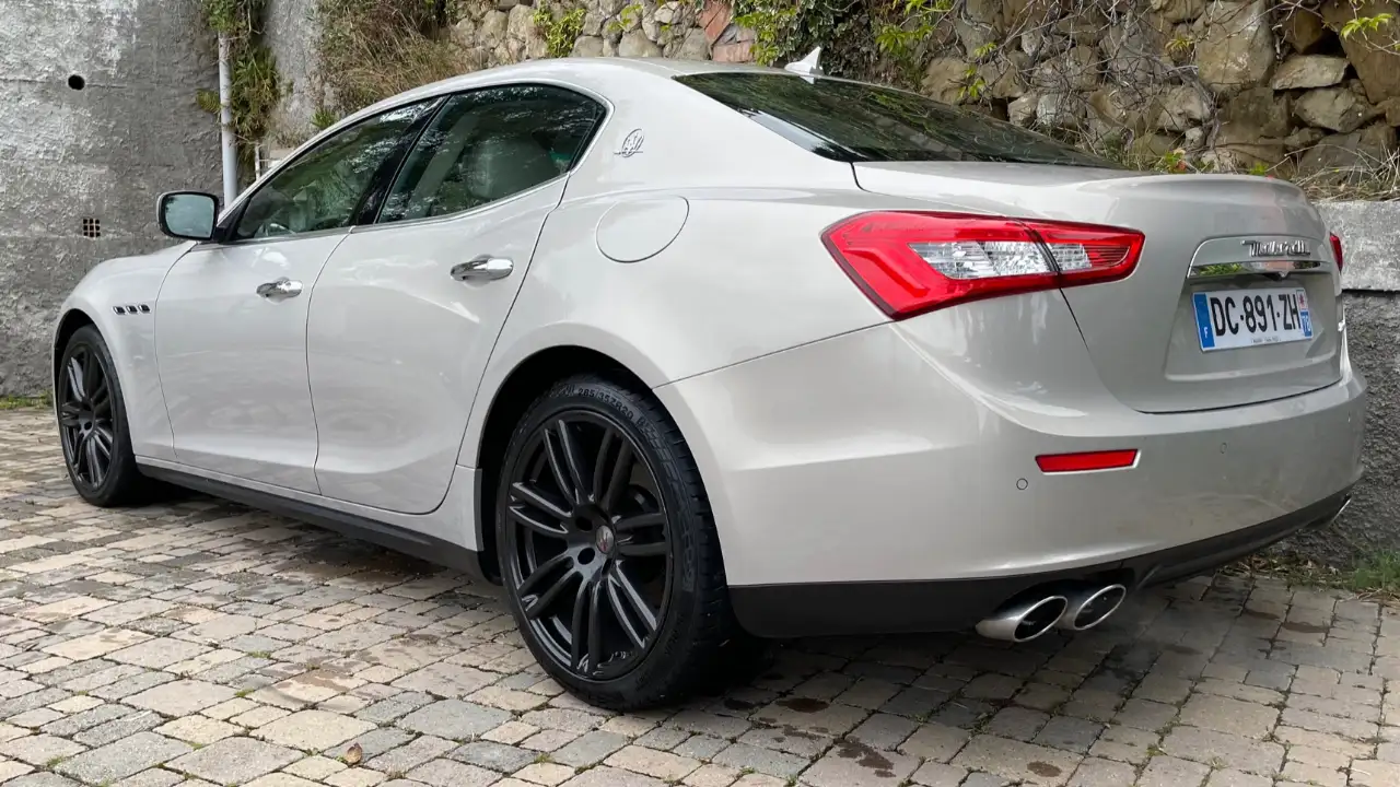 3.0 V6 275 D A  ***VENDU***