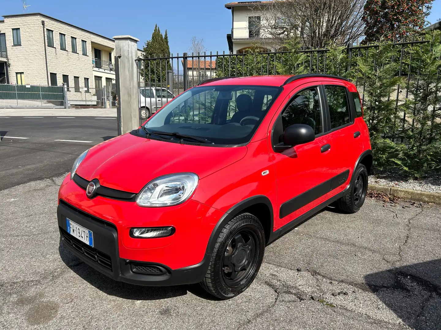 Fiat Panda 0.9 t.air t. 4x4 s&s 85cv my19 Rosso - 1