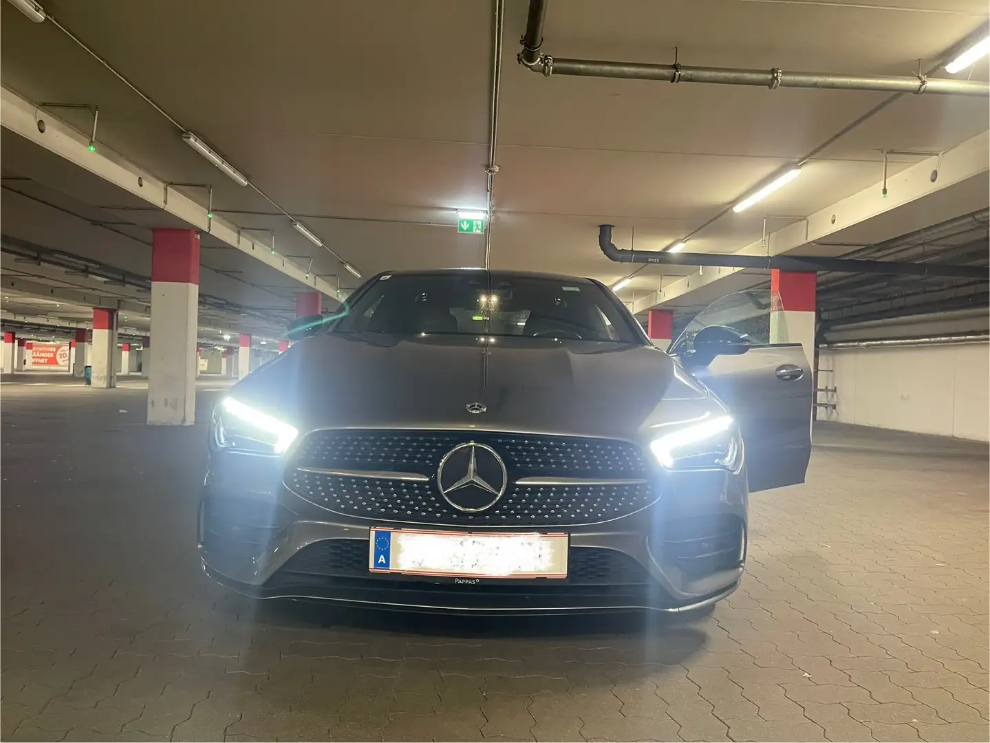 Mercedes-Benz CLA 200 AMG Line - 1