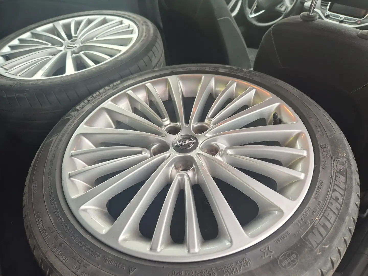 Opel Astra K Lim. 5-trg. KLIMA AUTOMATIK EURO6 Schwarz - 2