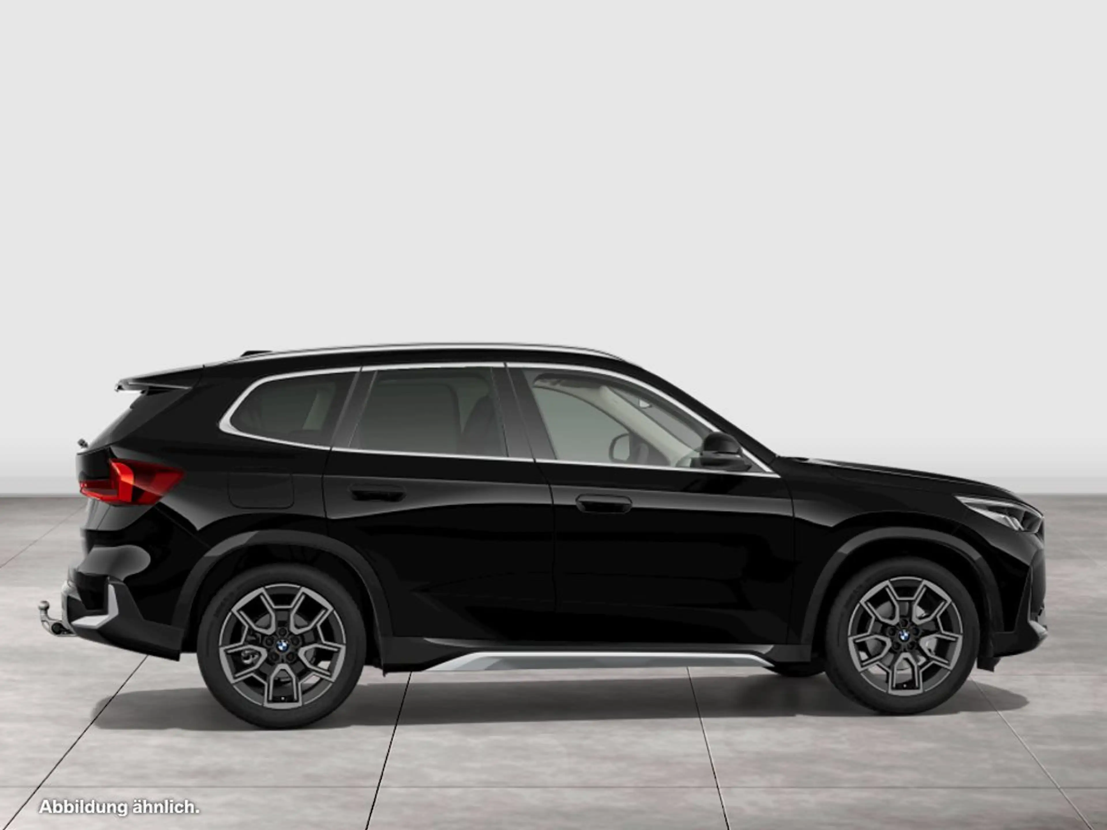 BMW X1 sDrive20i xLine PANO ACC AHK RFK NAVI LED 19" — photo 8