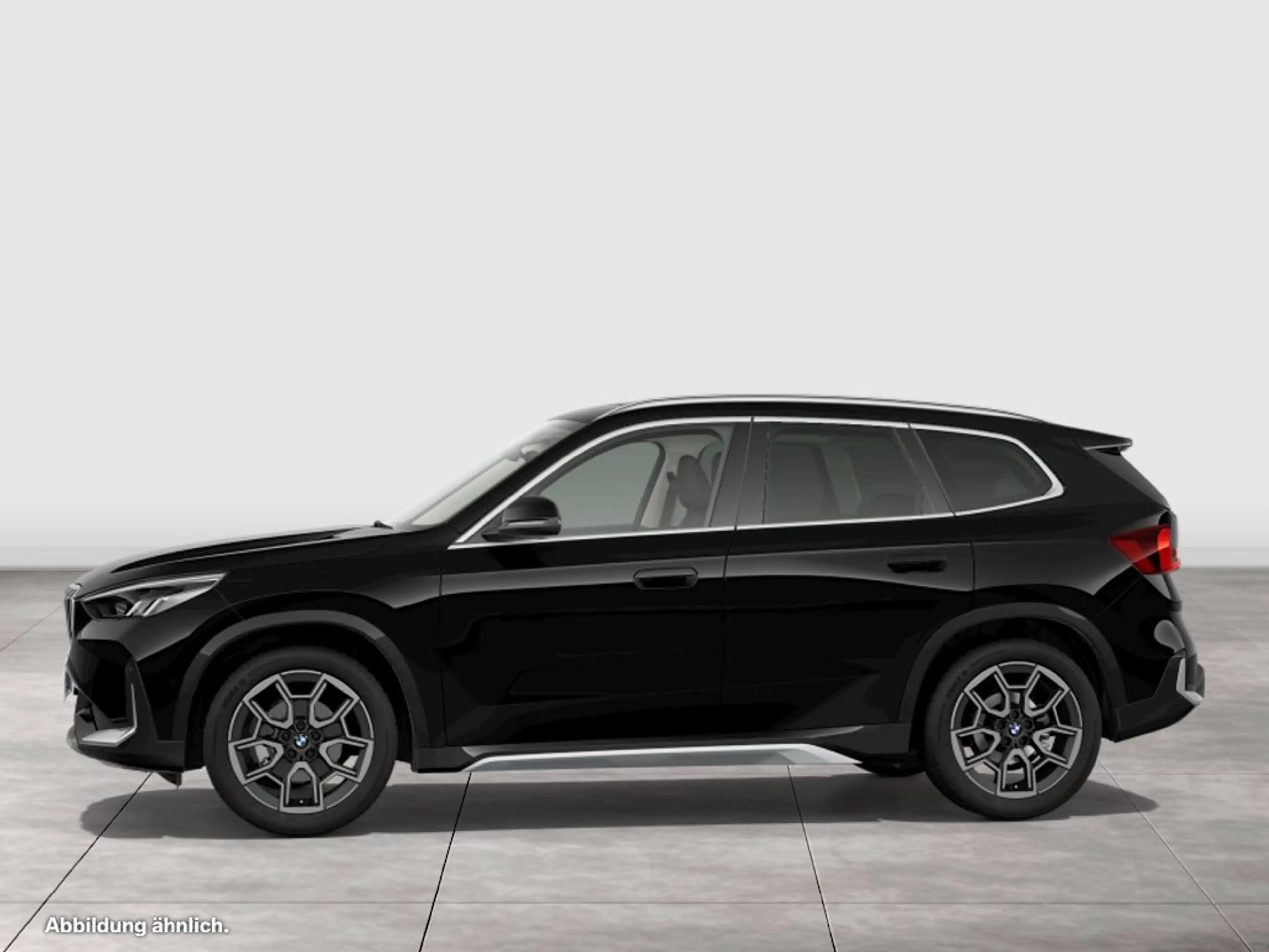 BMW X1 sDrive20i xLine PANO ACC AHK RFK NAVI LED 19" — photo 5
