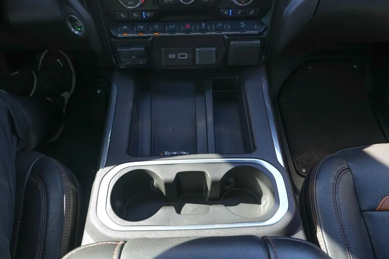 GMC Sierra 1500 photo GMC Sierra 1500