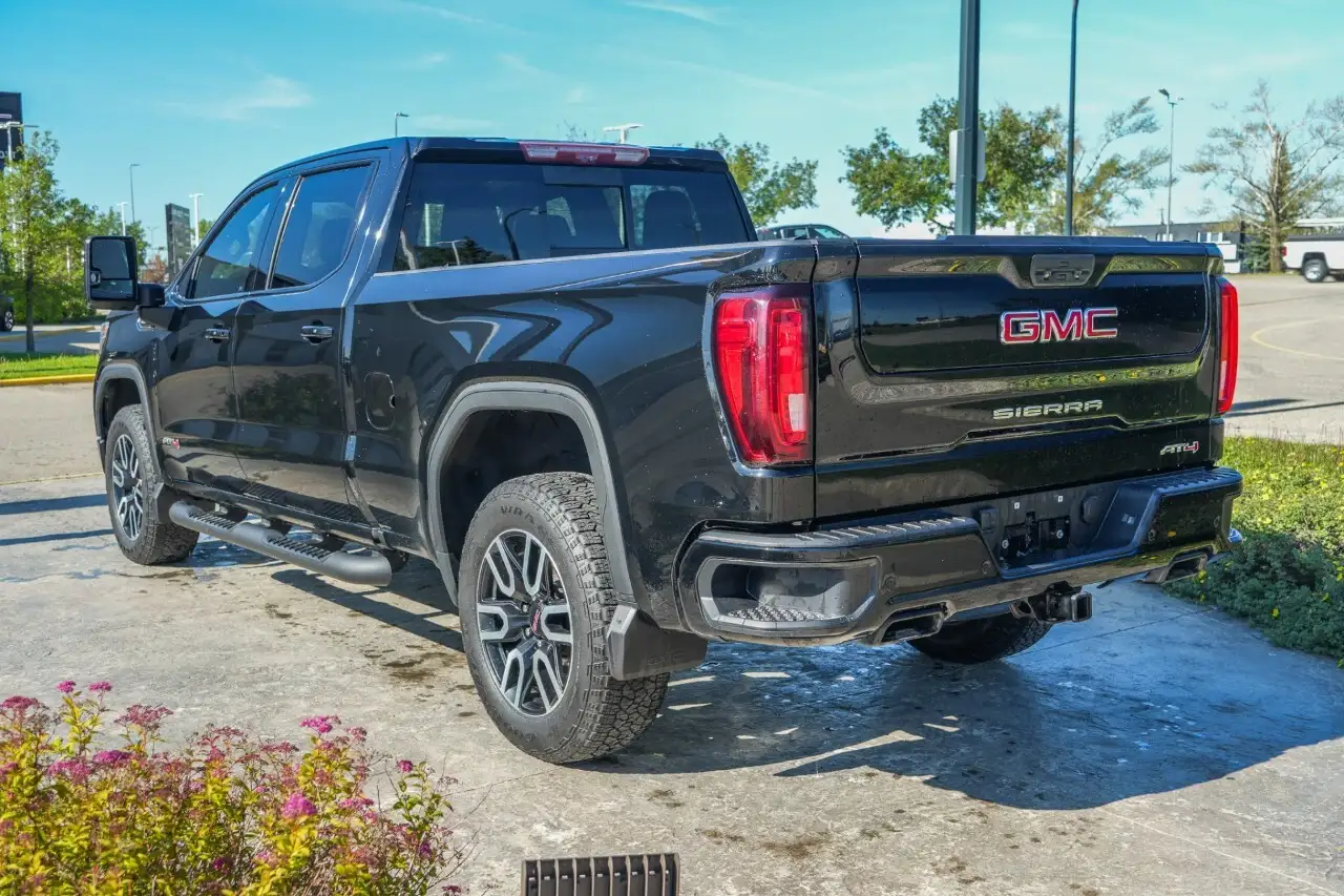 GMC Sierra 1500 photo GMC Sierra 1500
