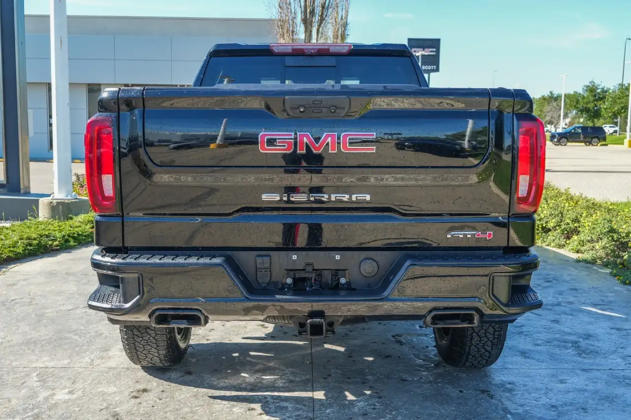 GMC Sierra 1500 photo GMC Sierra 1500