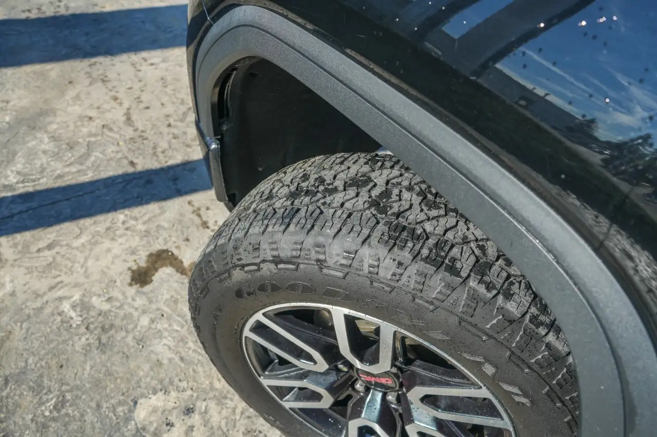 GMC Sierra 1500 photo GMC Sierra 1500
