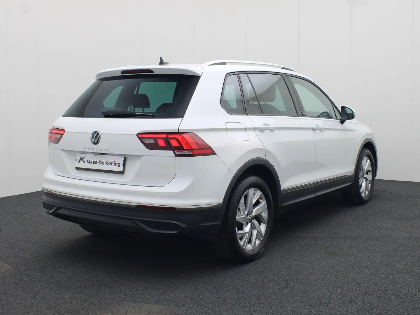 Volkswagen Tiguan 1.5TSI/150PK Life · Navigatie · Apple/Android · St Wit - 2