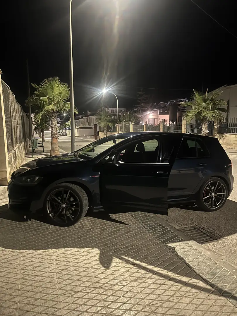 Volkswagen Golf GTI 2.0 TSI DSG 220 - 2