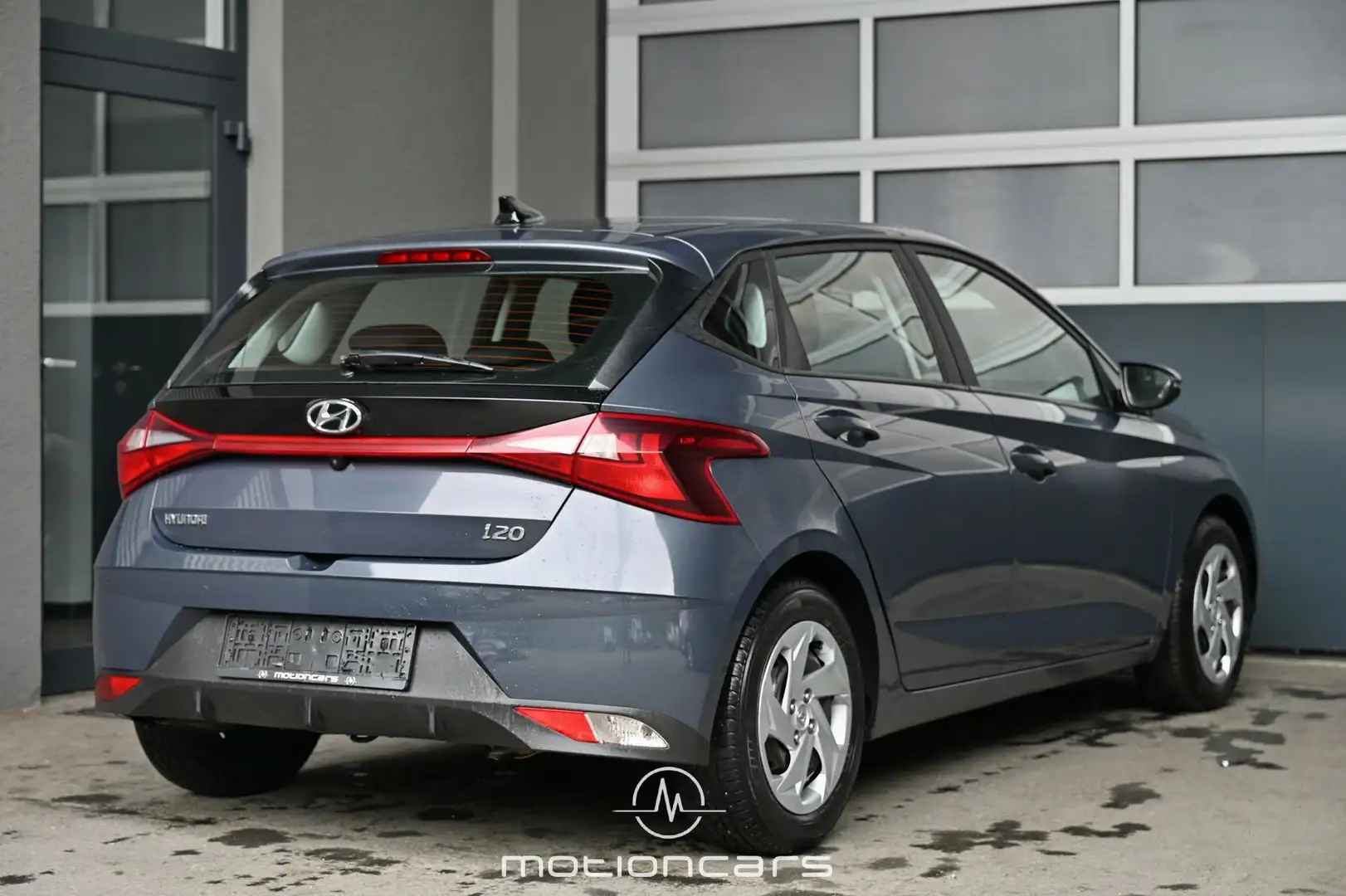 Hyundai i20 1.2 MPi 84 Essential  Pickerl NEU Grau - 2