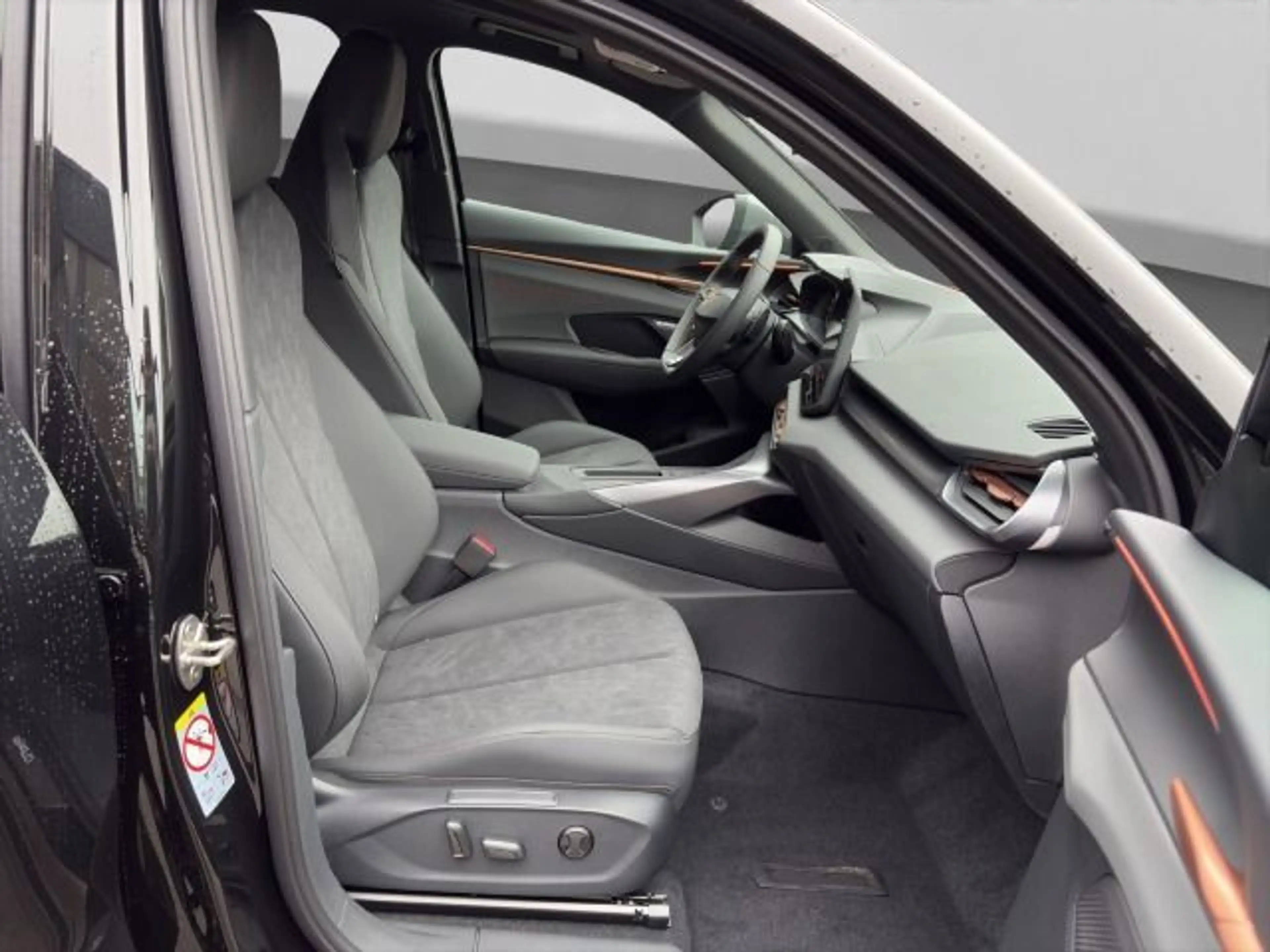 CUPRA Terramar 2.0 TSI DSG VZ 4DRIVE SENNHEISER REAR V — photo 4