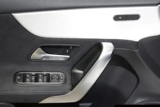 Mercedes-Benz A-Class view 14