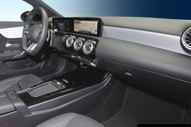 Mercedes-Benz A-Class view 7