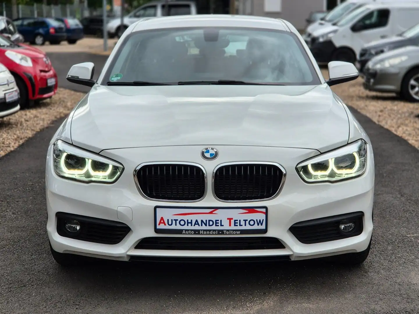 BMW 118 1 Lim. 5-trg. 118 i *1. Hand *LED *Navi White - 2