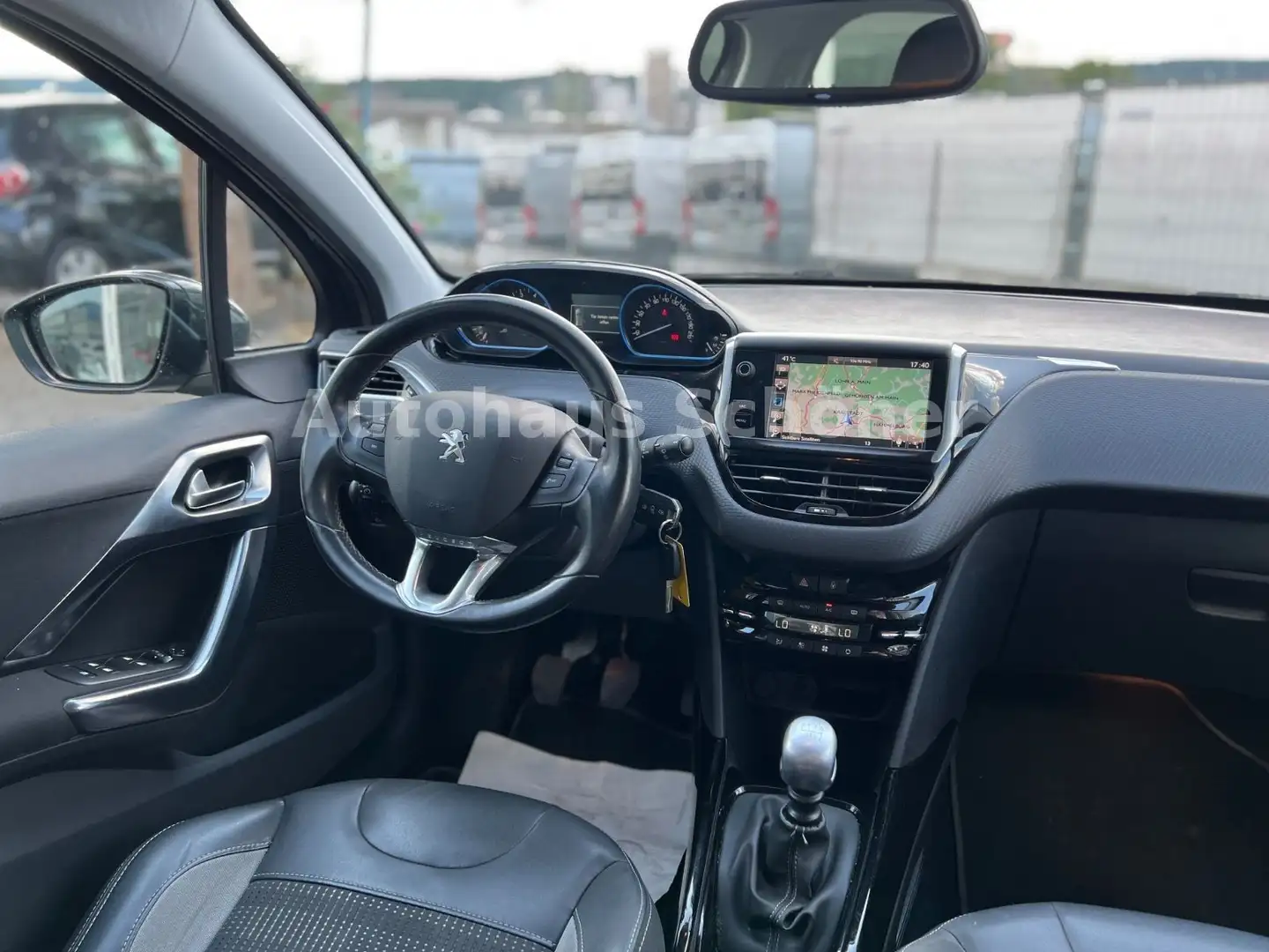 Peugeot 2008 Allure**NAVI*LED*AHK** Grijs - 2