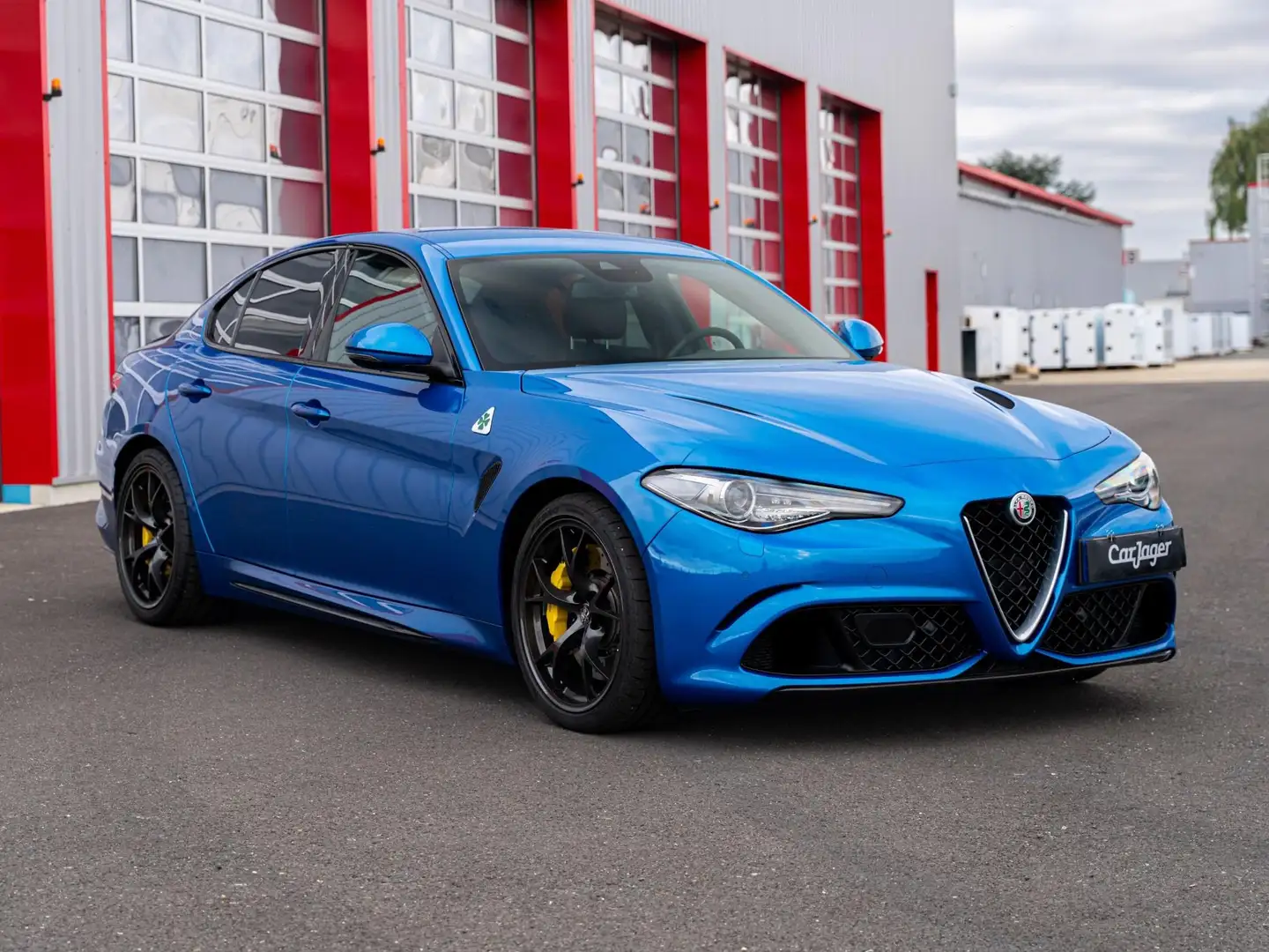 Alfa Romeo Giulia QV Bleu - 1