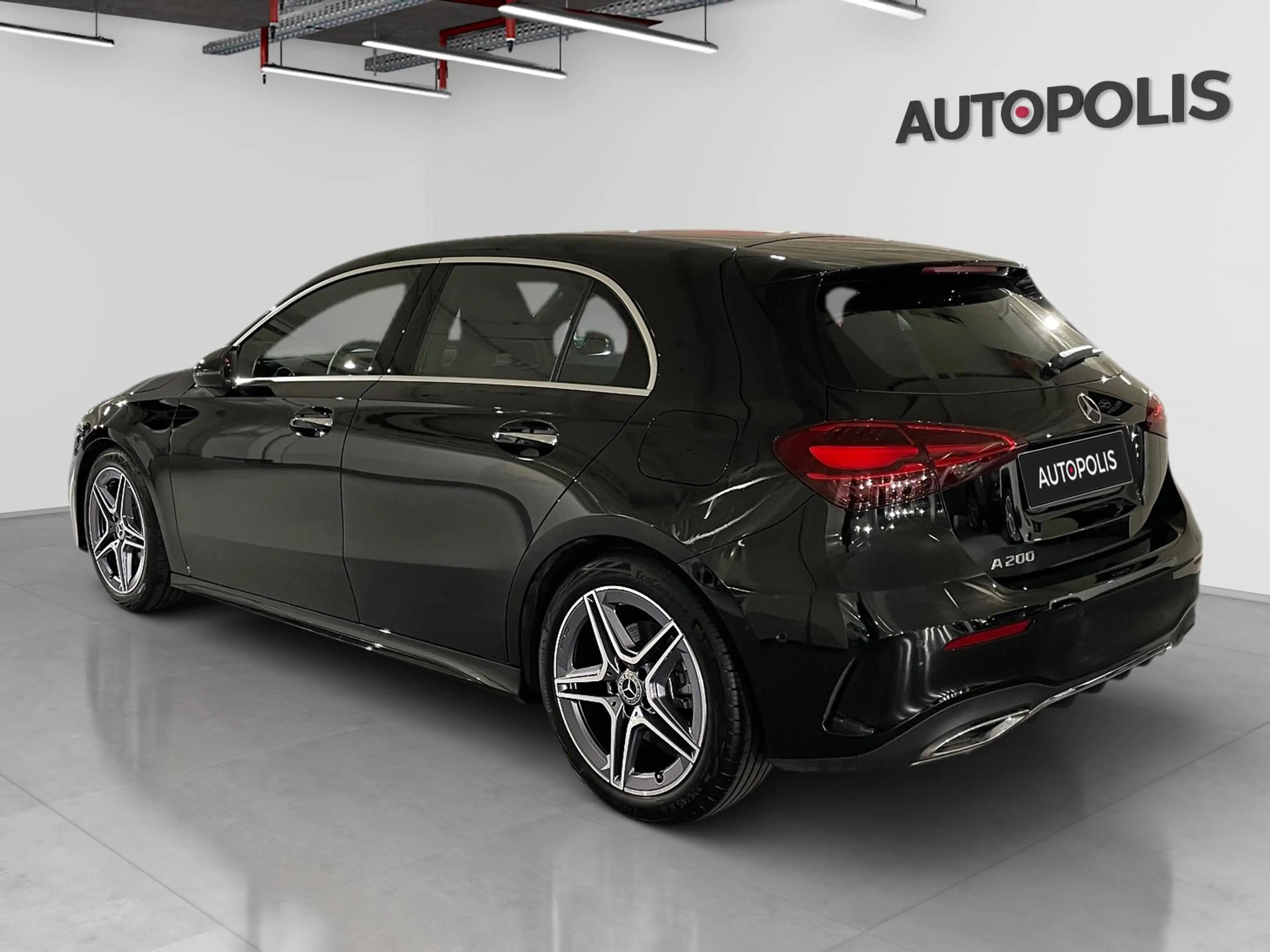 Mercedes-Benz A 200 1.3 hatchback AMG EDITION — photo 13