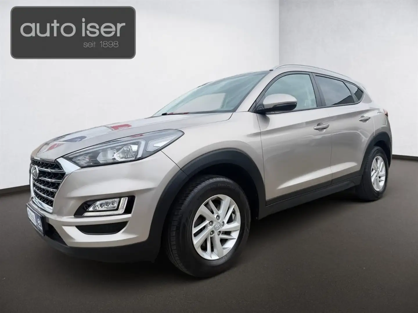 Hyundai TUCSON Level 3 1,6 GDi 2WD MT 803q Weiß - 2