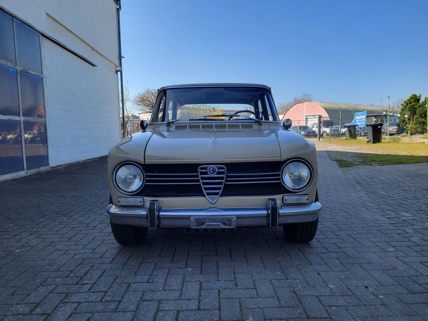 Alfa Romeo Giulia 1300ti/ 1600 Beige - 2