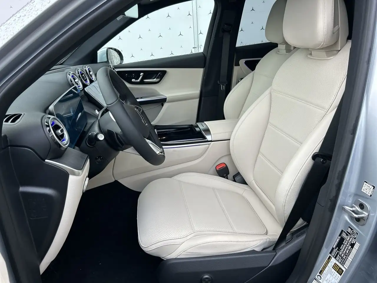 Mercedes-Benz GLC снимка Mercedes-Benz GLC