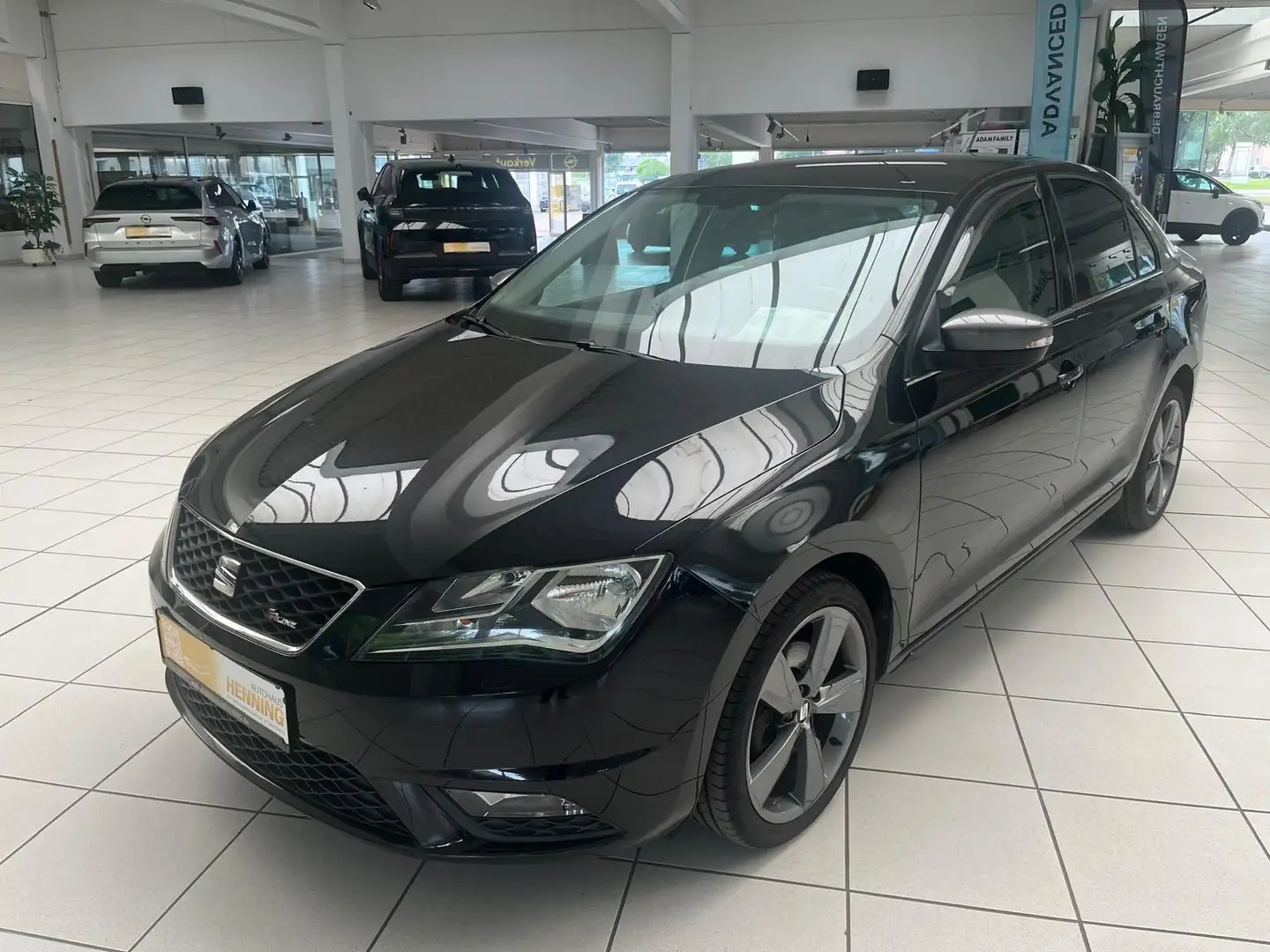 SEAT Toledo 1.2 FR Schwarz - 1
