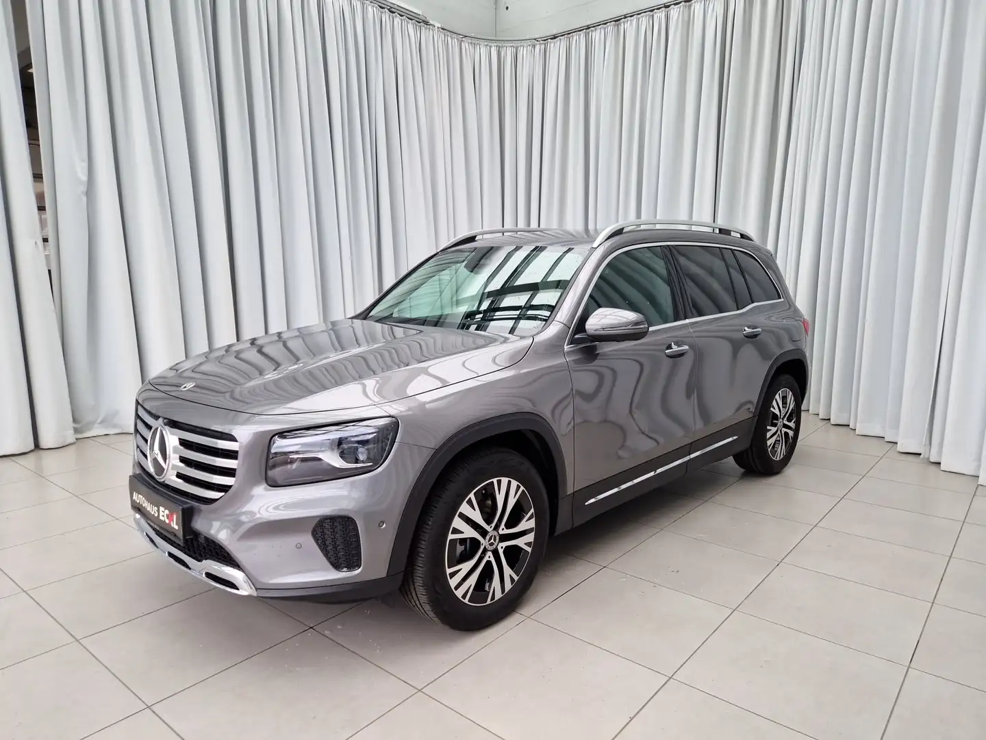Mercedes-Benz GLB 200 d 4MATIC Österreich-Edition Progressive Grau - 2