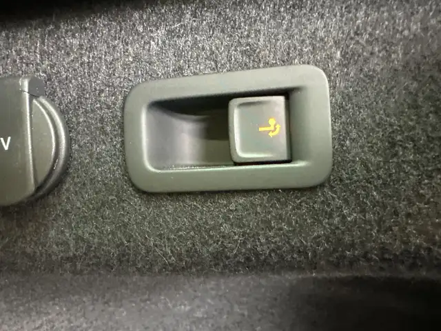 Volkswagen Passat view 8