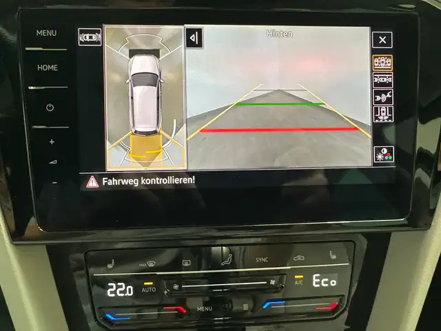 Volkswagen Passat view 18