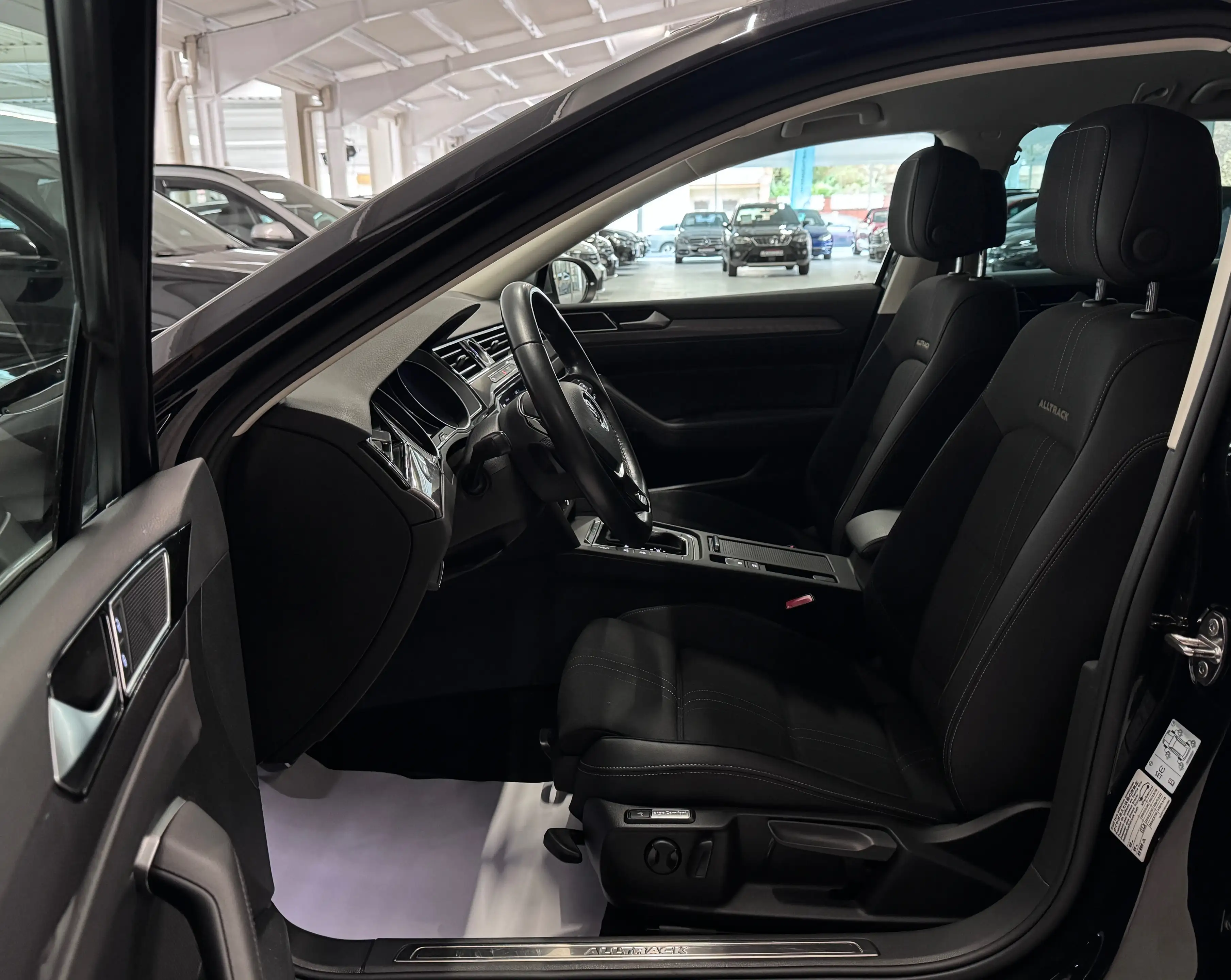 Volkswagen Passat Alltrack Alltrack BMT 4Motion*2.Hand*Kamera*Massage*Navi* — photo 14