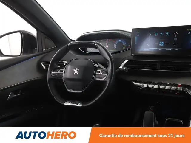 Peugeot 3008 view 13