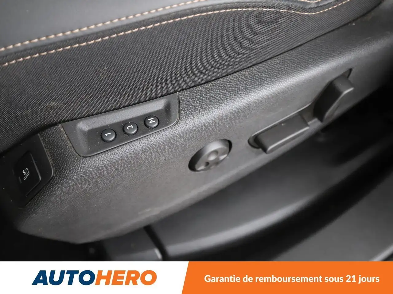 Peugeot 3008 3008 Plug-In Hybrid — photo 34