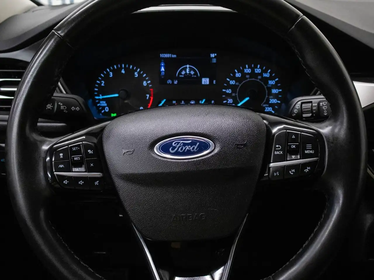 Ford Escape снимка Ford Escape