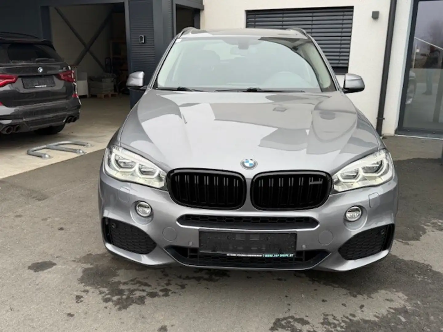 BMW X5 xDrive40d Österreich-Paket Aut., Finanzierung, ... Silber - 2