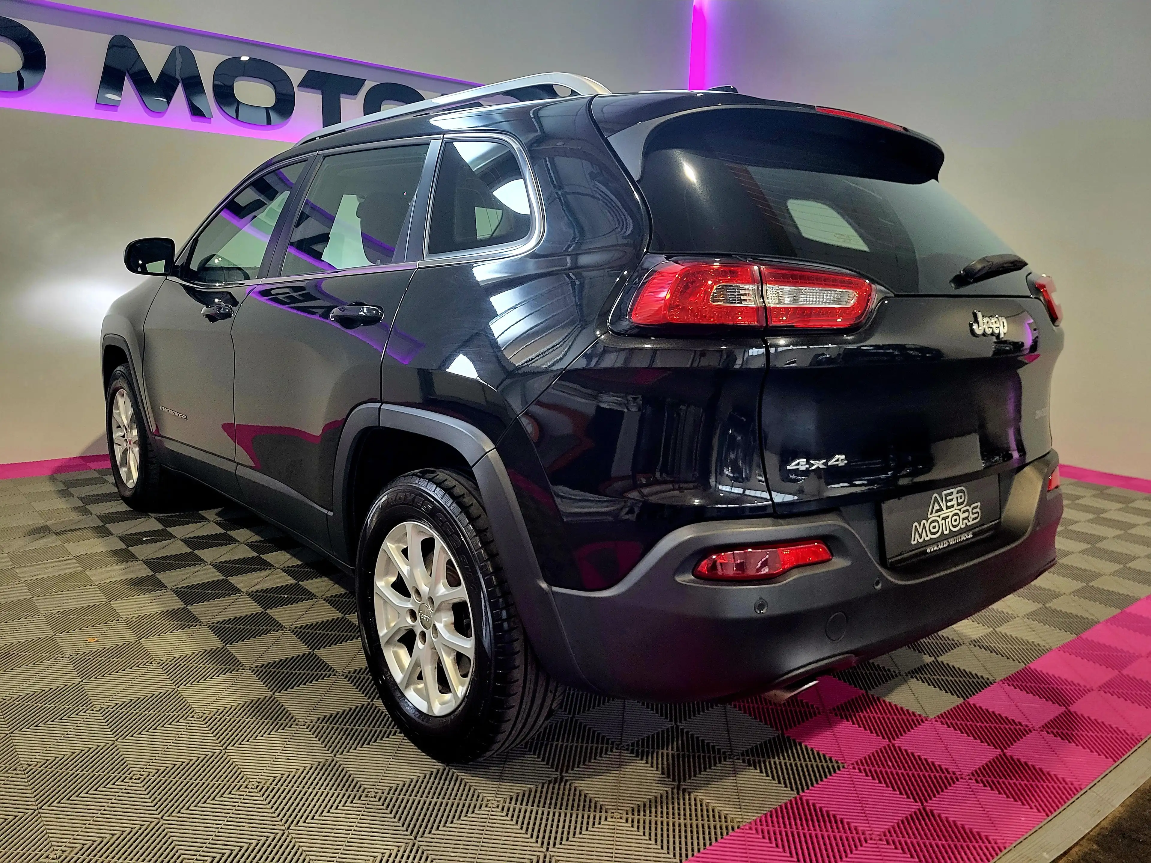 Jeep Cherokee Longitude 4WD — photo 14