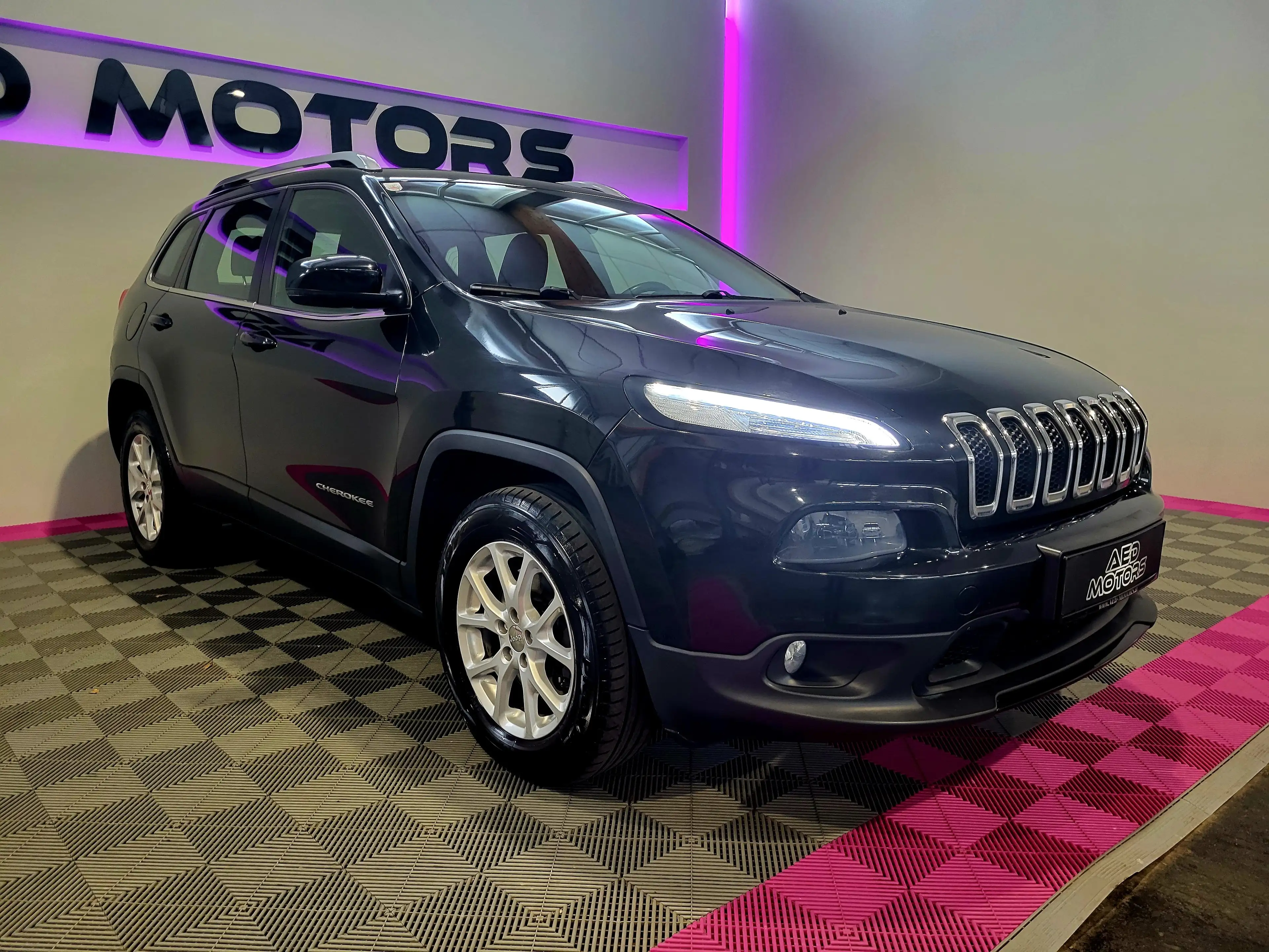 Jeep Cherokee Longitude 4WD — photo 5