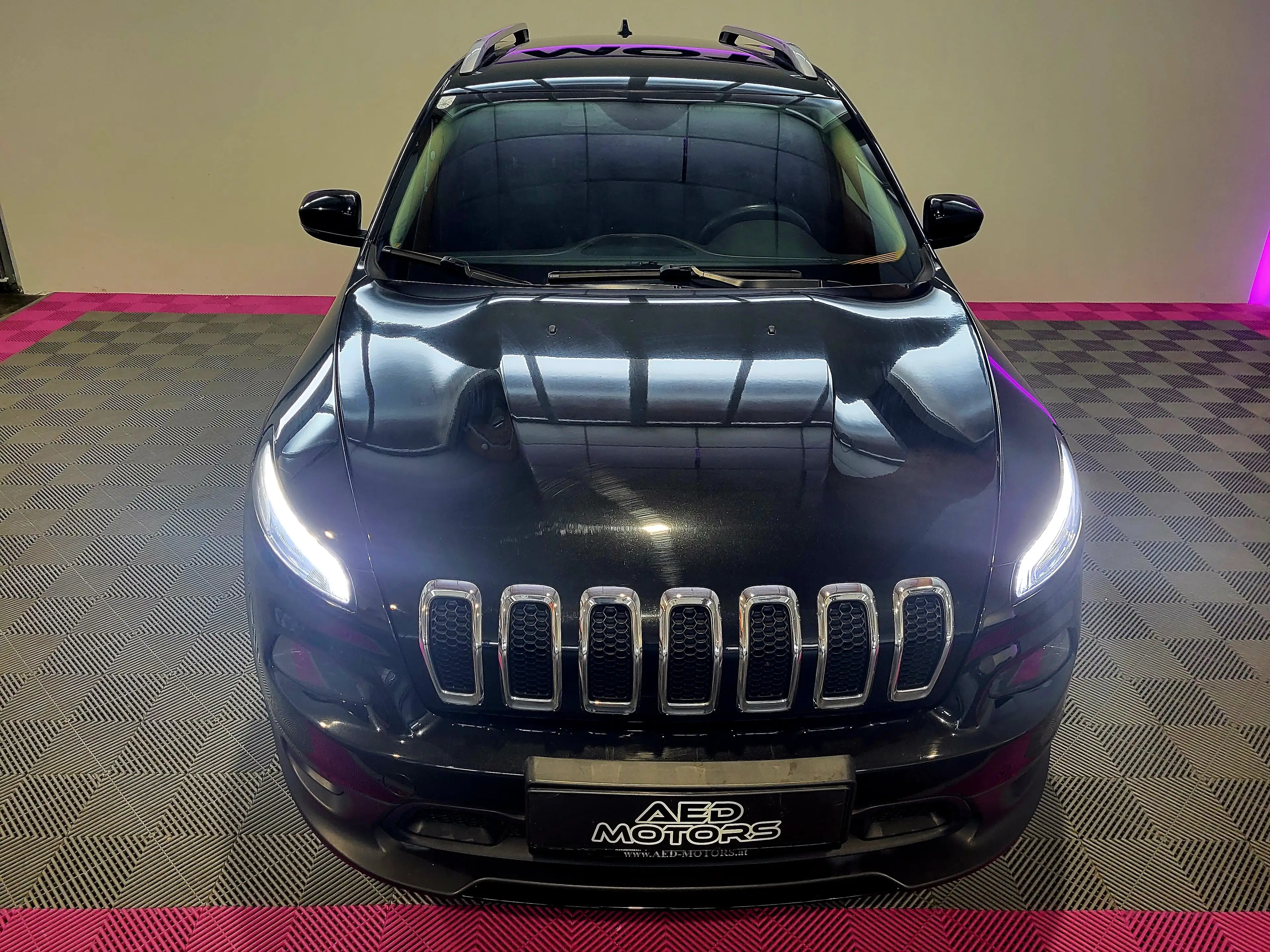 Jeep Cherokee Longitude 4WD — photo 4