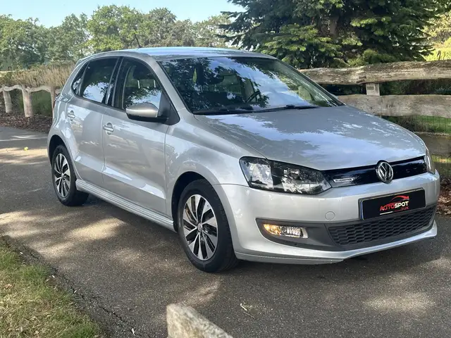Volkswagen Polo view 8