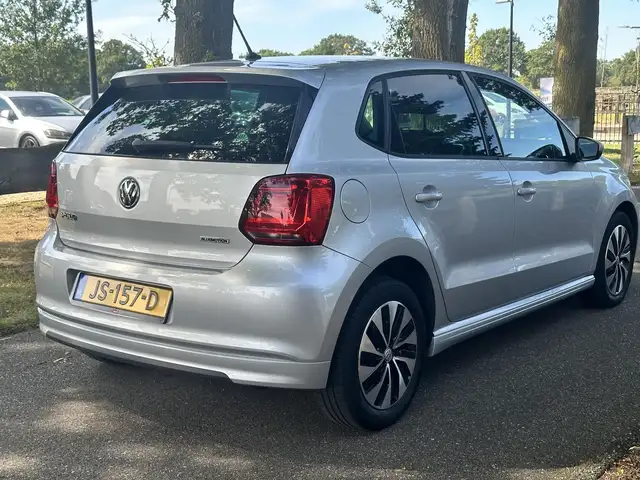 Volkswagen Polo view 12