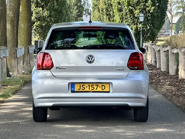 Volkswagen Polo view 11