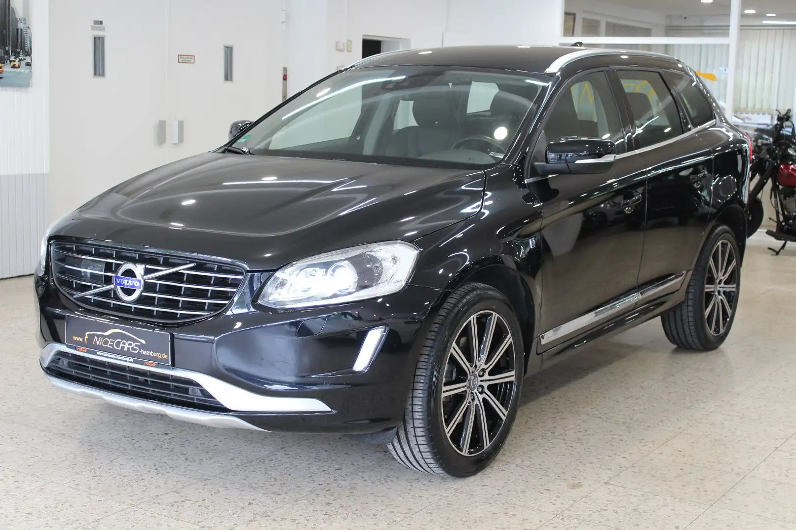 Volvo XC60 D4"Ocean Race"2WD"TotWinkel"20ZOLL"ACC"NAVI Schwarz - 2