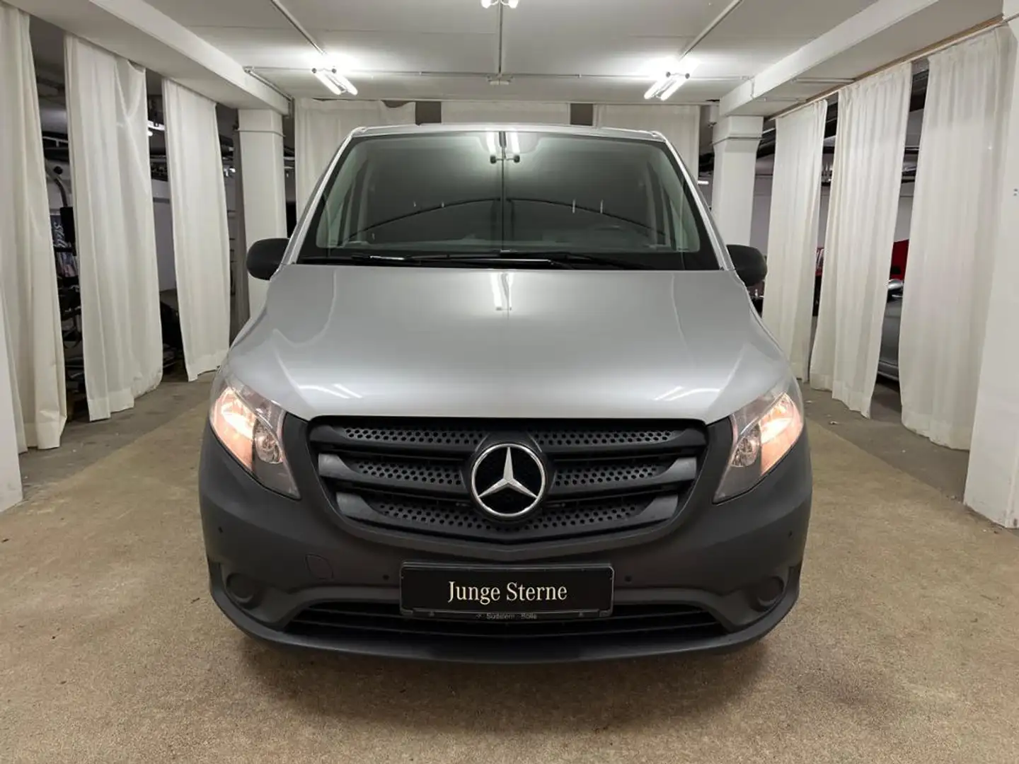 Mercedes-Benz Vito 114 Kasten 9G Automatik Standhzg AHK Argent - 2