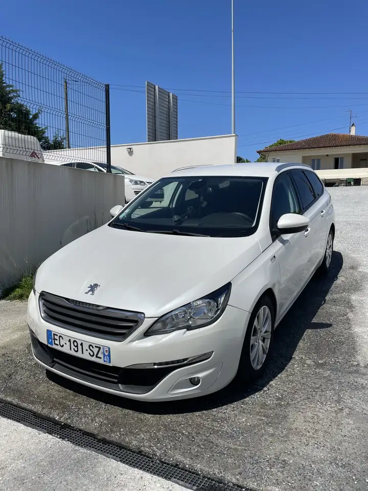 Peugeot 308 SW BlueHDi 120 EAT6 Stop \u0026 Start Bu
