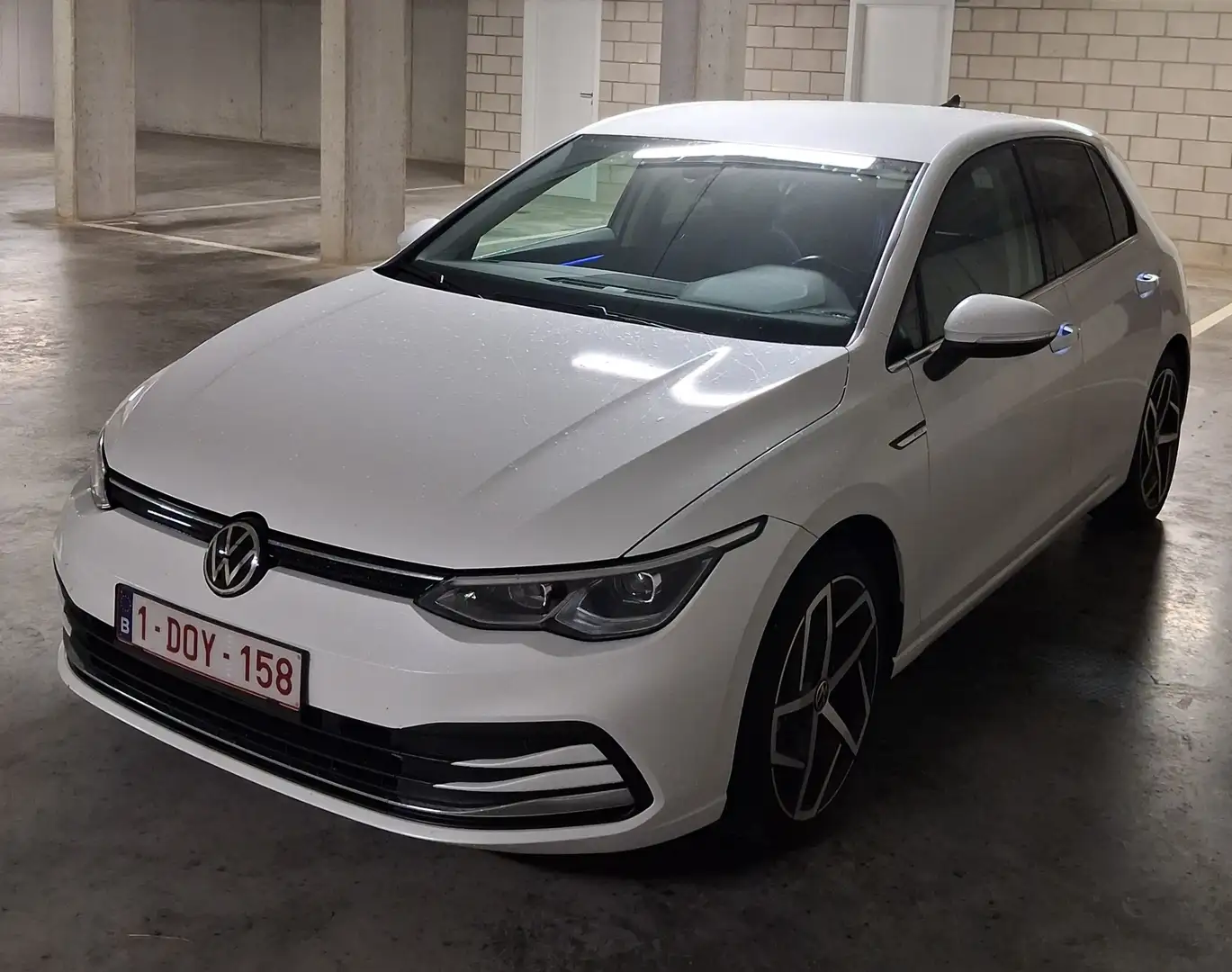 Volkswagen Golf Golf 1.5 eTSI OPF DSGStyle Wit - 2