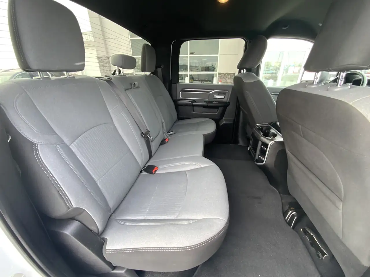 RAM 2500 снимка RAM 2500