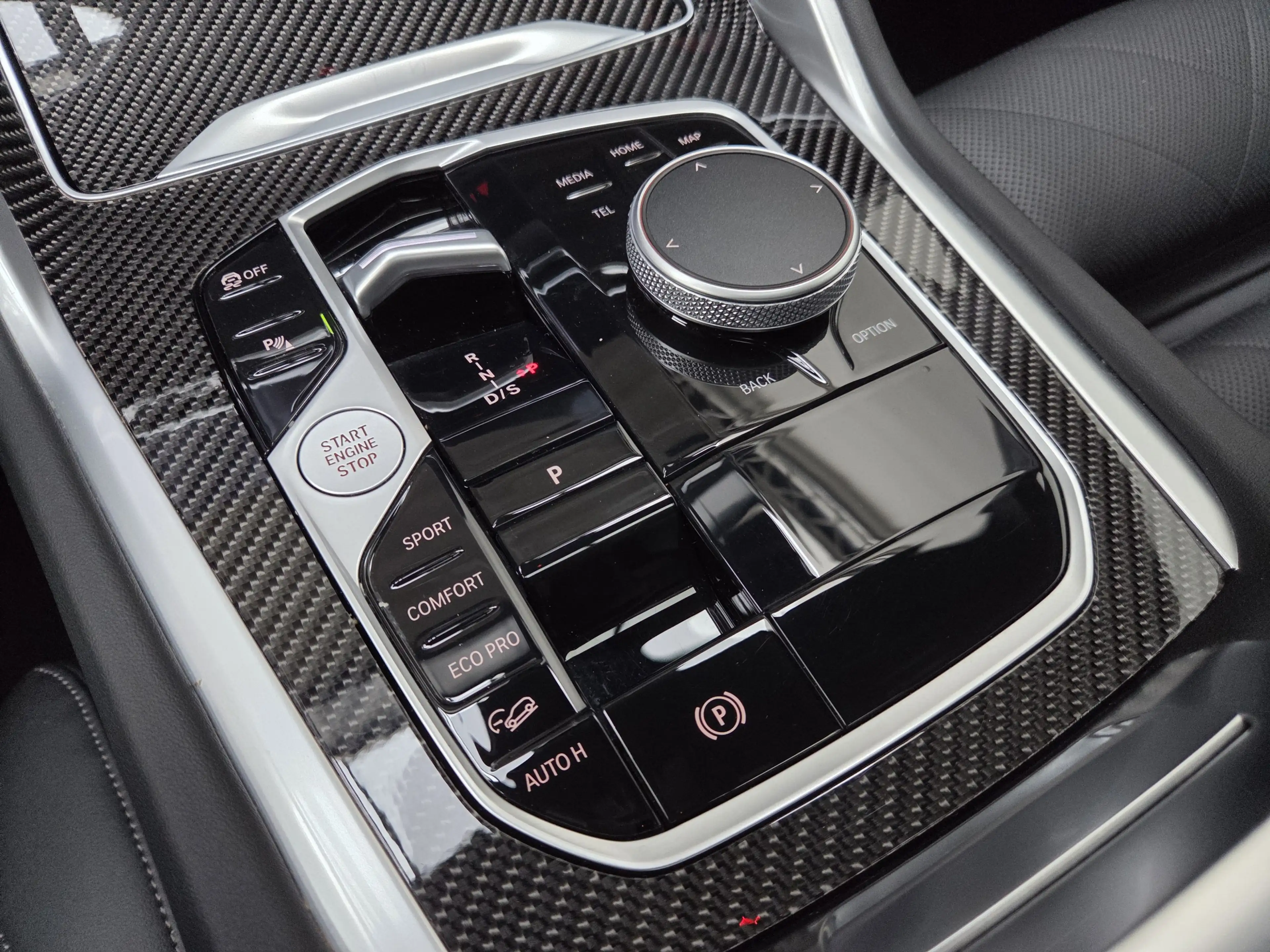 BMW X6 xDr30d M Sport Pro ACC 360°Pano AHK Standheiz — photo 11