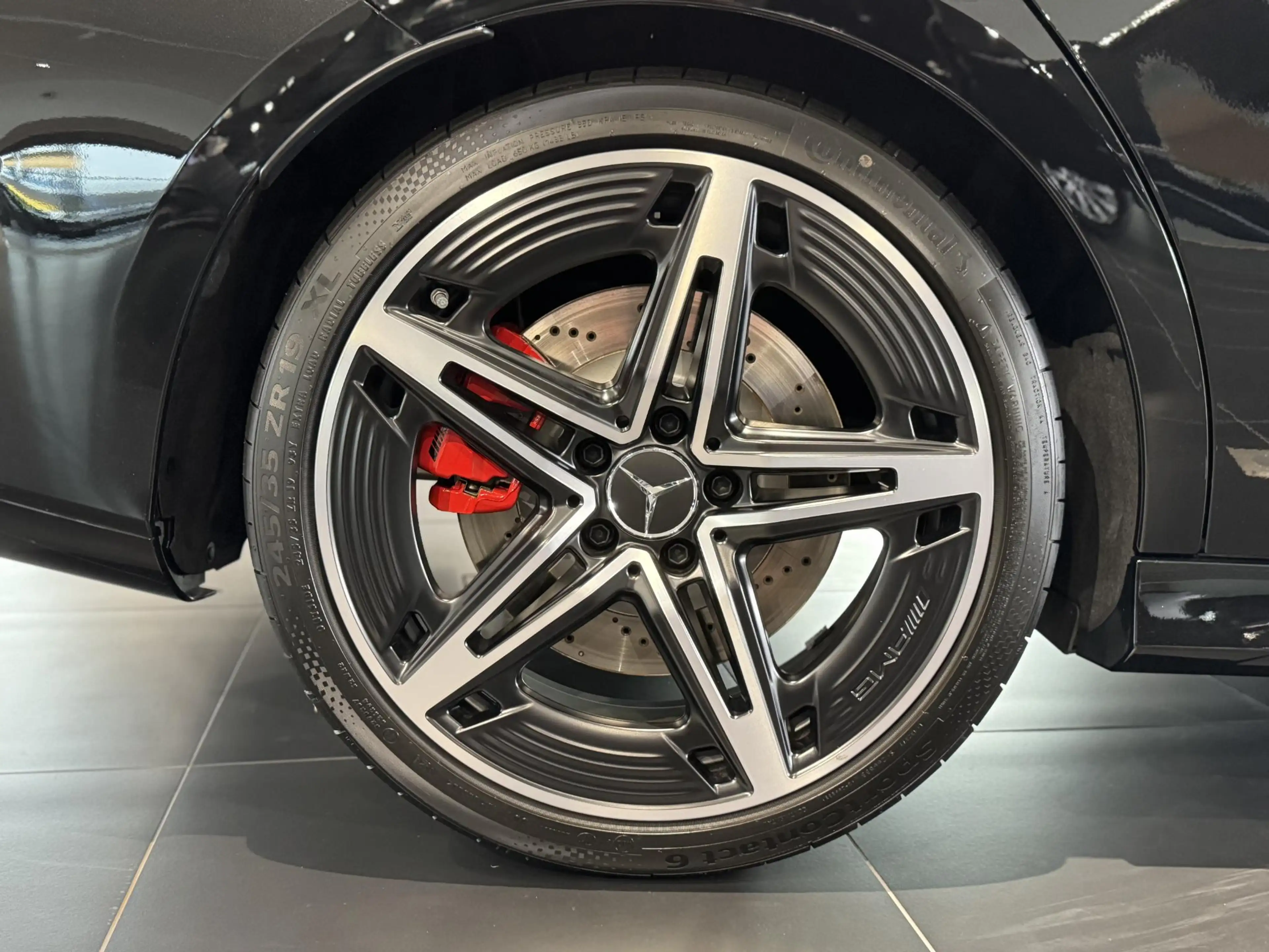 Mercedes-Benz CLA 35 AMG 4MATIC Shooting Brake + PANO DAK + CARPLAY + MULTI — photo 9
